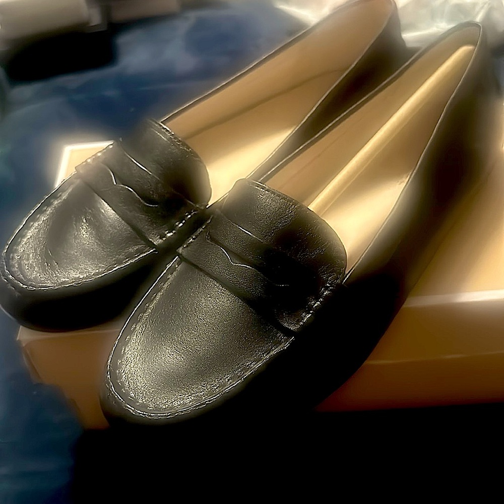Size 8   New Black Michael Kors loafer shoes
